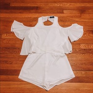 OPEN BACK back romper! Worn once, perfect 4 summer